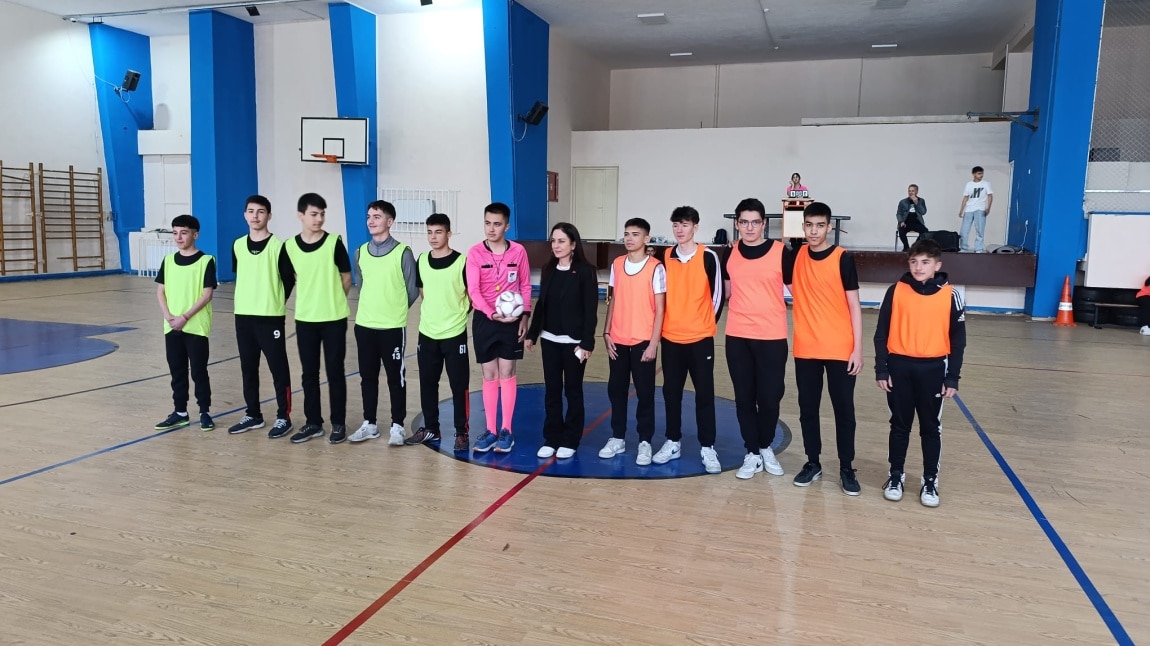 Okulumuzda 19 Mayıs Coşkusu: Sınıflar Arası Futsal Turnuvası Başladı!